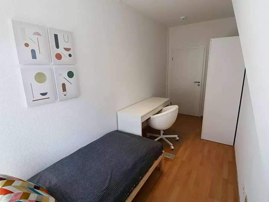 Immagine 4 di Camera in affitto  in Thälmannstraße a Erfurt