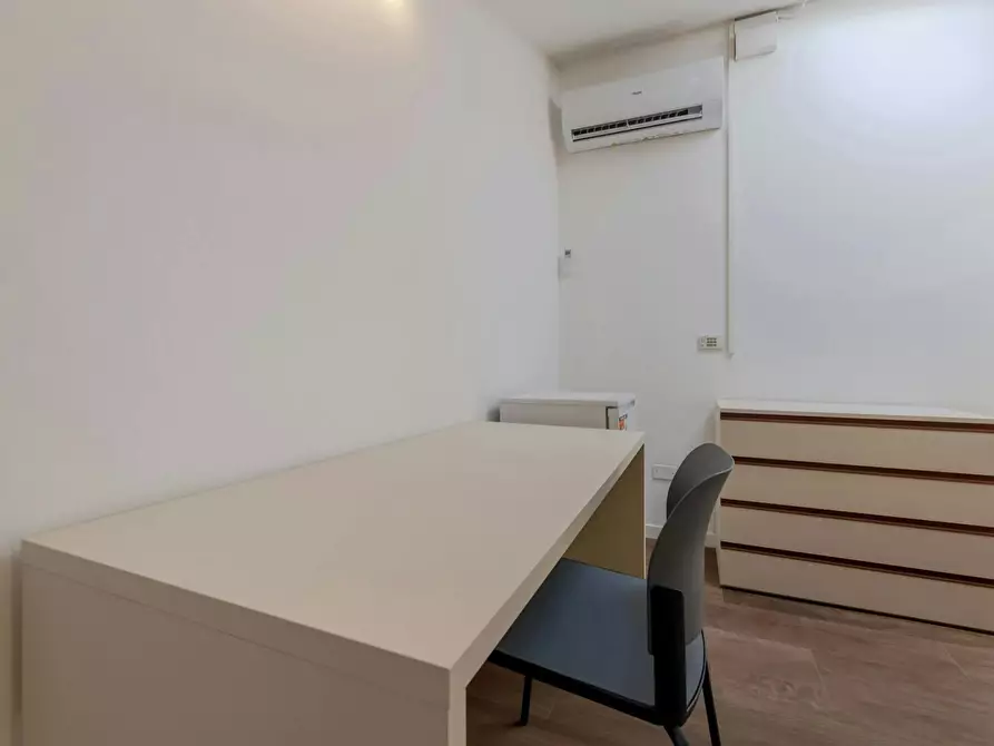 Immagine 5 di Camera in affitto  in Via Roma a Reggio Nell'emilia