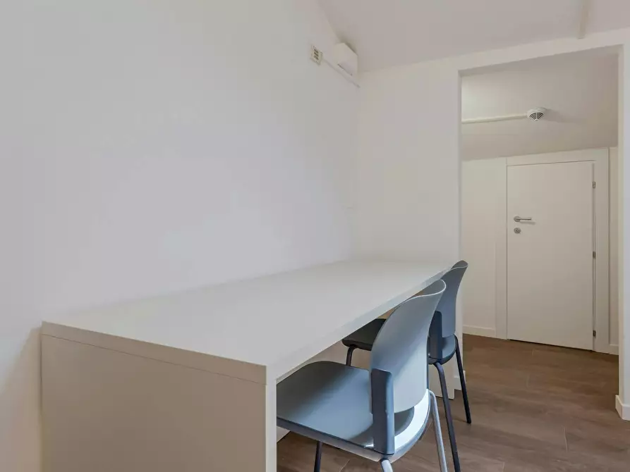 Immagine 9 di Camera in affitto  in Via Roma a Reggio Nell'emilia