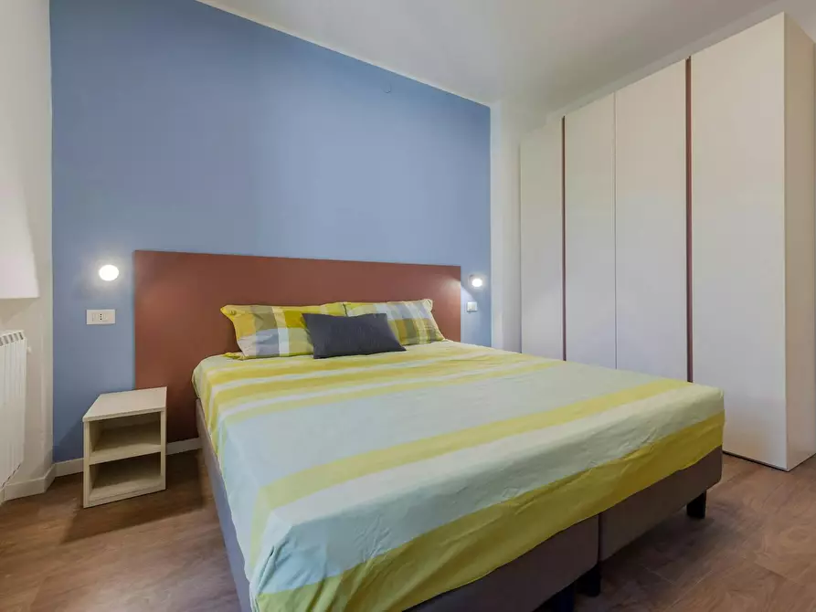 Immagine 5 di Camera in affitto  in Via Roma a Reggio Nell'emilia