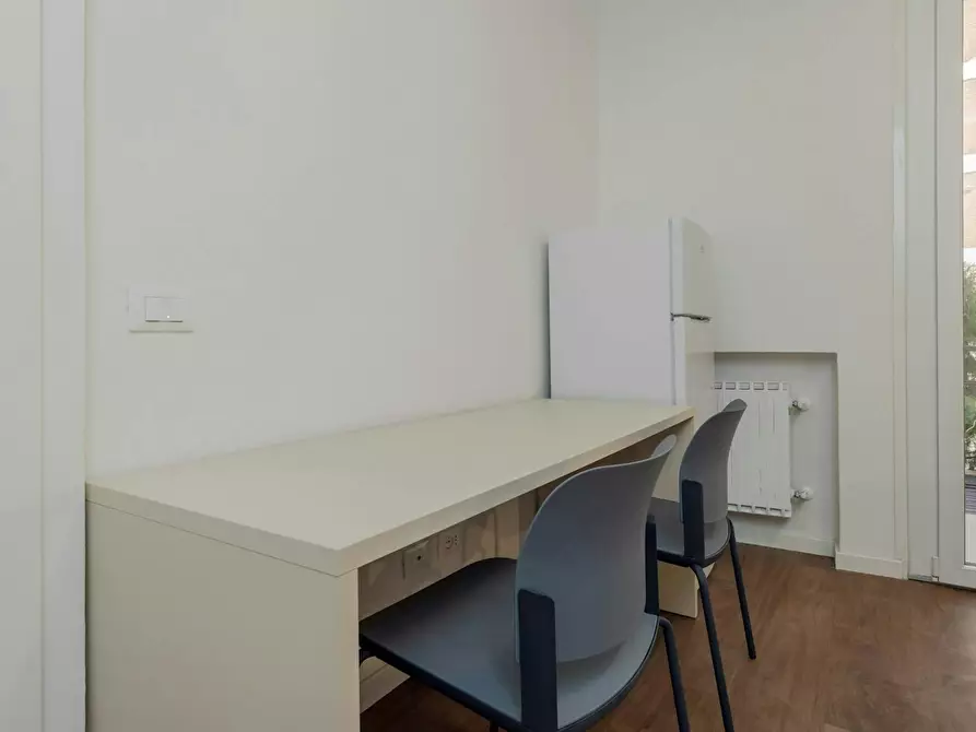 Immagine 4 di Camera in affitto  in Via Roma a Reggio Nell'emilia