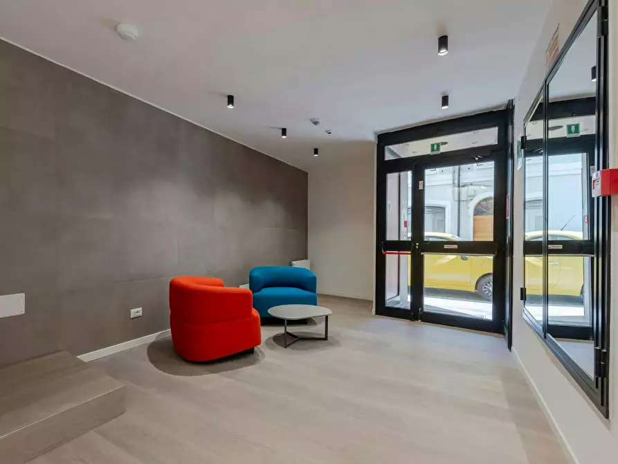 Immagine 10 di Camera in affitto  in Via Roma a Reggio Nell'emilia
