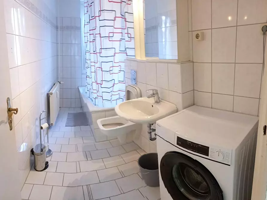 Immagine 7 di Appartamento in affitto  in Moldaustraße a Berlin