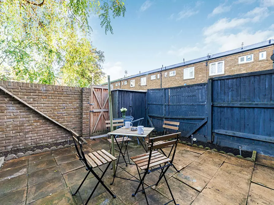 Immagine 9 di Appartamento in affitto  in Samuel Close a Hackney