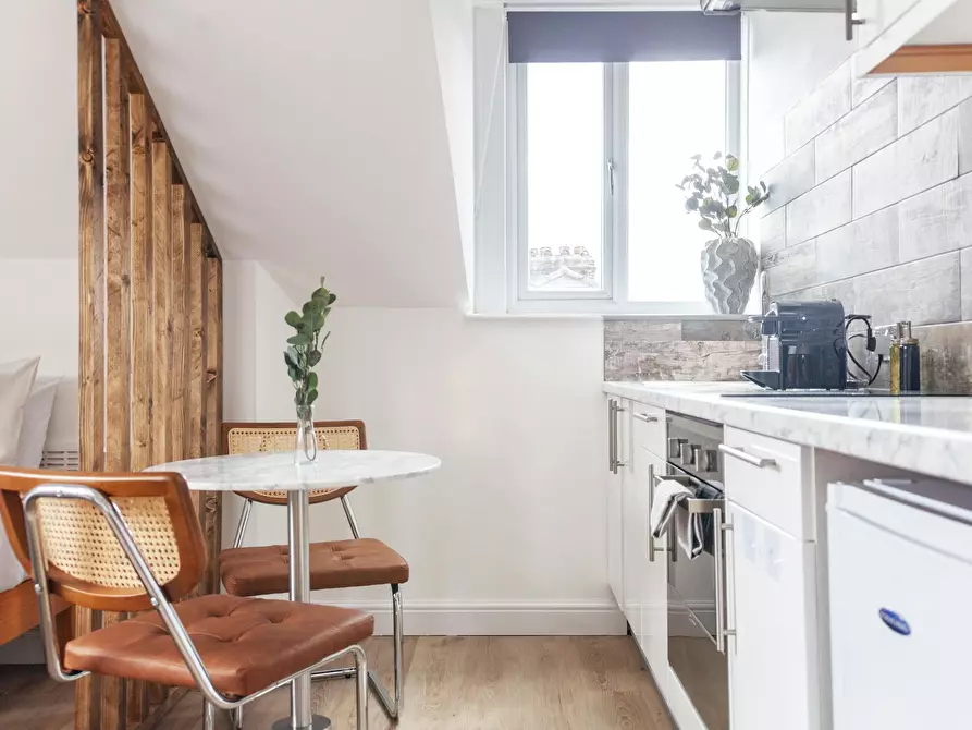 Immagine 1 di Appartamento in affitto  in Finsbury Park Road a Hackney