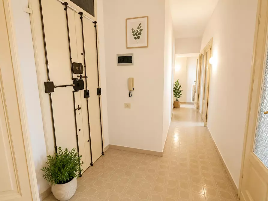 Immagine 8 di Camera in affitto  in Via Dino Compagni a Firenze