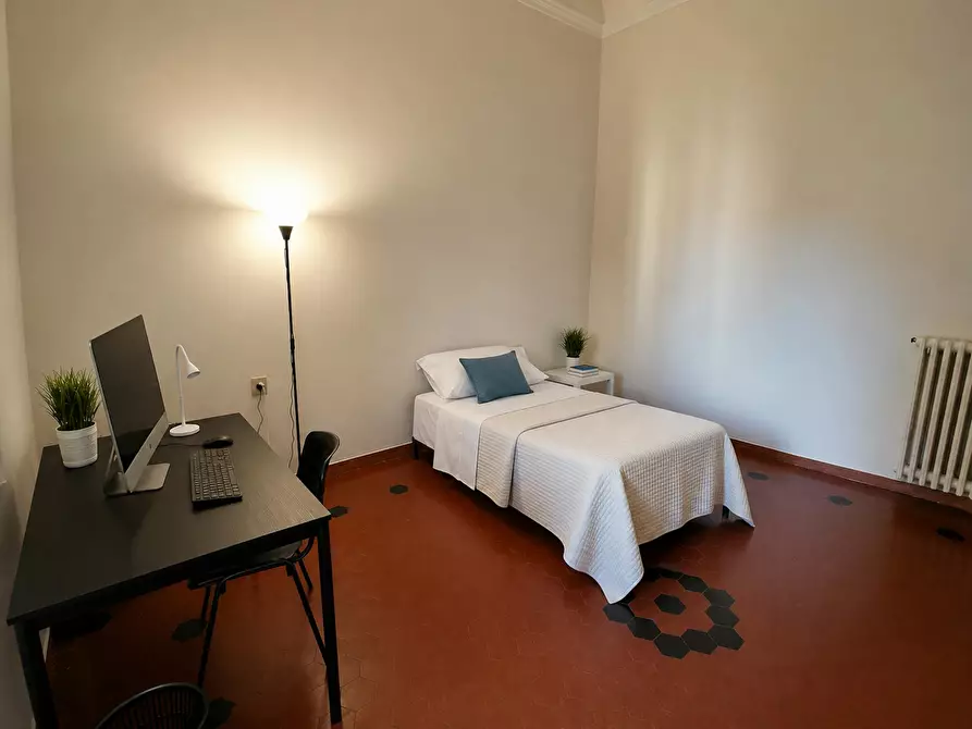 Immagine 2 di Camera in affitto  in Via Dino Compagni a Firenze