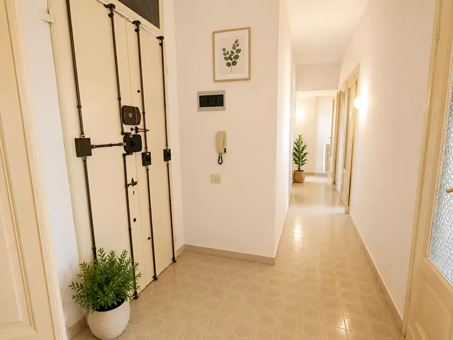 Immagine 8 di Camera in affitto  in Via Dino Compagni a Firenze