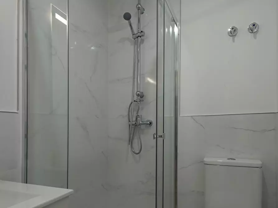Immagine 8 di Camera in affitto  in Carrer de Sant Mateu a Alicante/Alacant