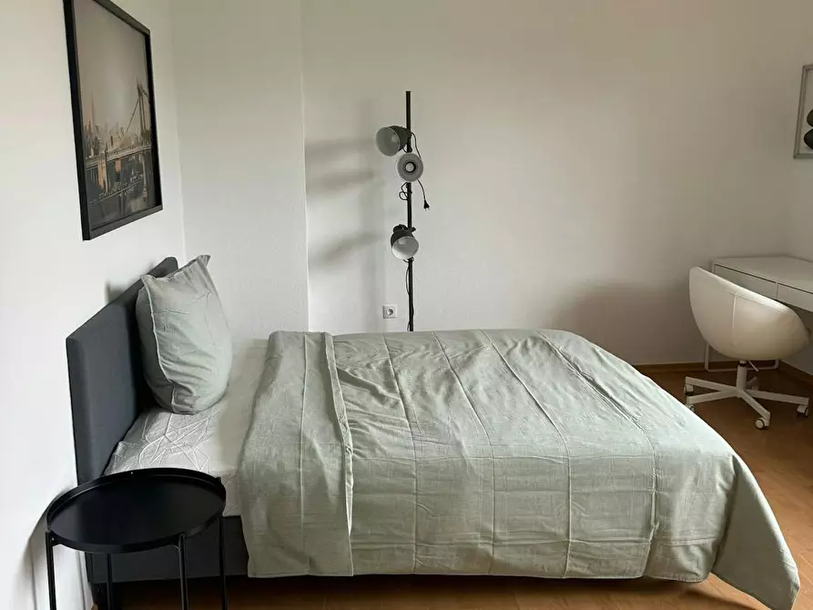 Immagine 4 di Camera in affitto  in Luegallee a Düsseldorf
