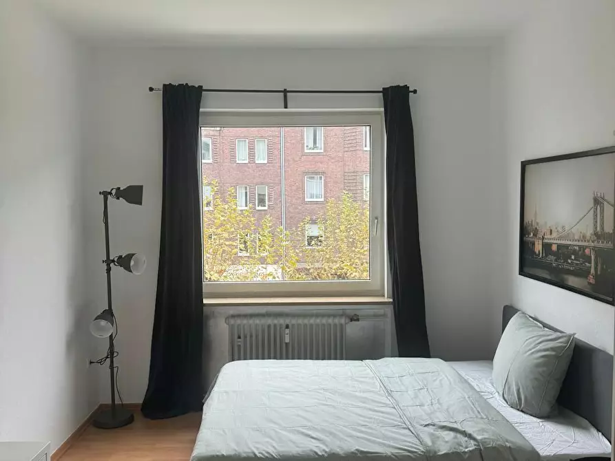 Immagine 2 di Camera in affitto  in Luegallee a Düsseldorf