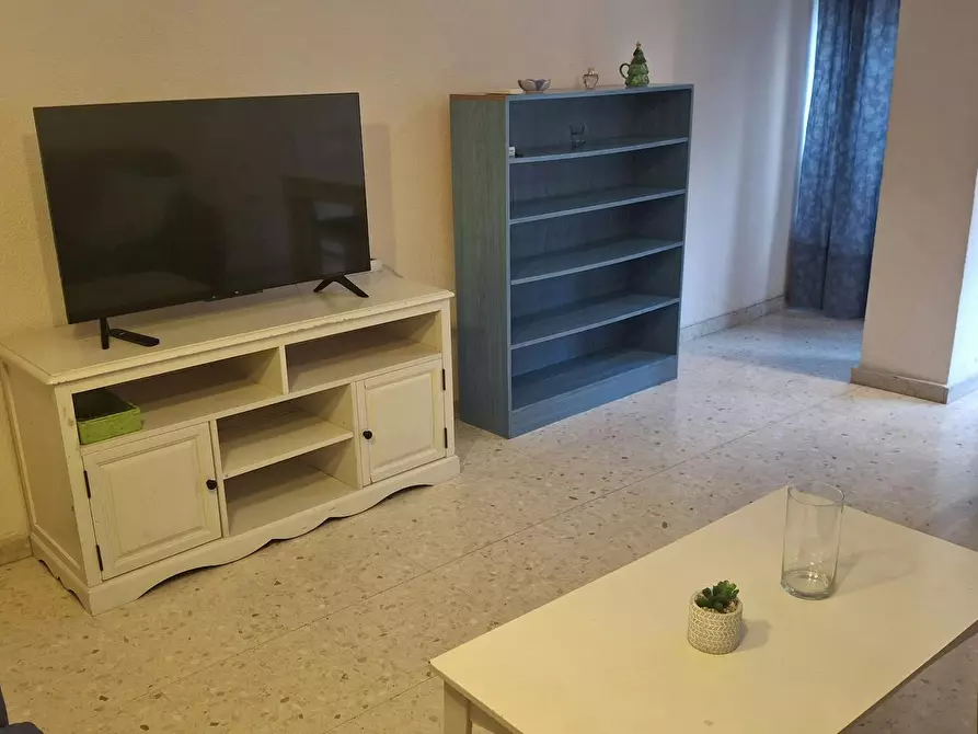 Immagine 5 di Appartamento in affitto  in Carrer del Serpis a Valencia