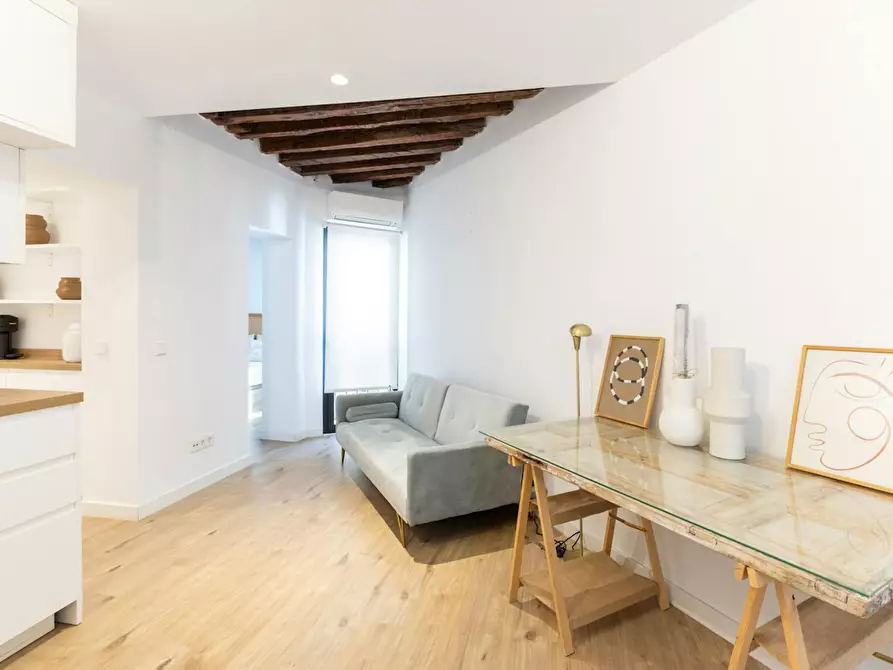 Immagine 7 di Appartamento in affitto  in Calle de Toledo a Madrid