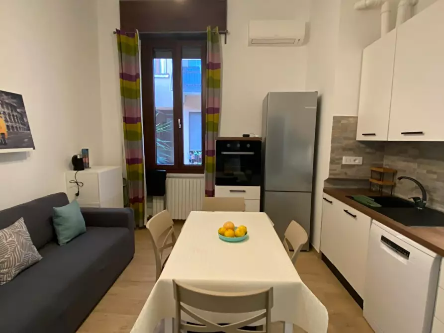 Immagine 1 di Appartamento in affitto  in Viale Giovanni da Cermenate a Milano