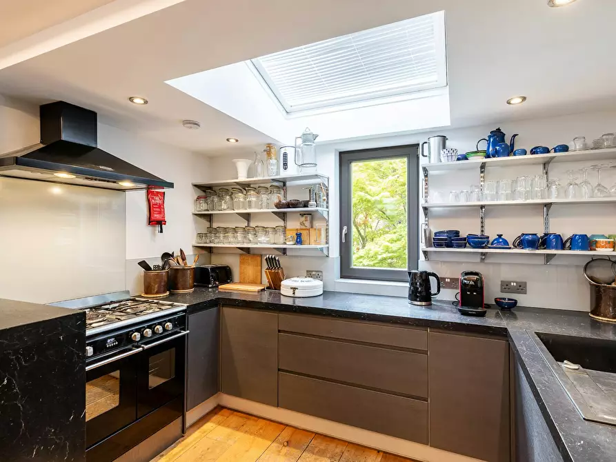 Immagine 6 di Appartamento in affitto  in Belsize Lane a Camden Town