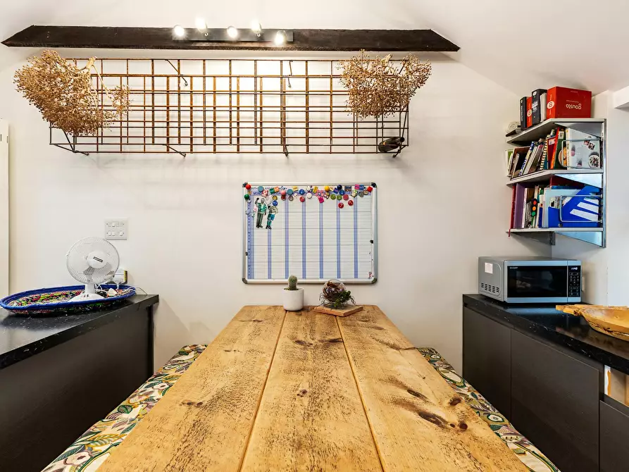 Immagine 10 di Appartamento in affitto  in Belsize Lane a Camden Town