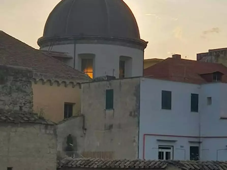 Immagine 10 di Camera in affitto  in Via Pisanelli a Napoli