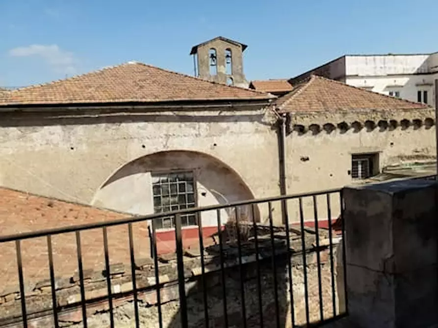 Immagine 8 di Camera in affitto  in Via Pisanelli a Napoli