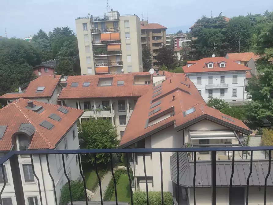 Immagine 7 di Camera in affitto  in Via Arrigo Boito a Monza