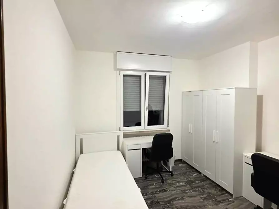 Immagine 2 di Camera condivisa in affitto  in Via Giorgio Schiavone a Padova