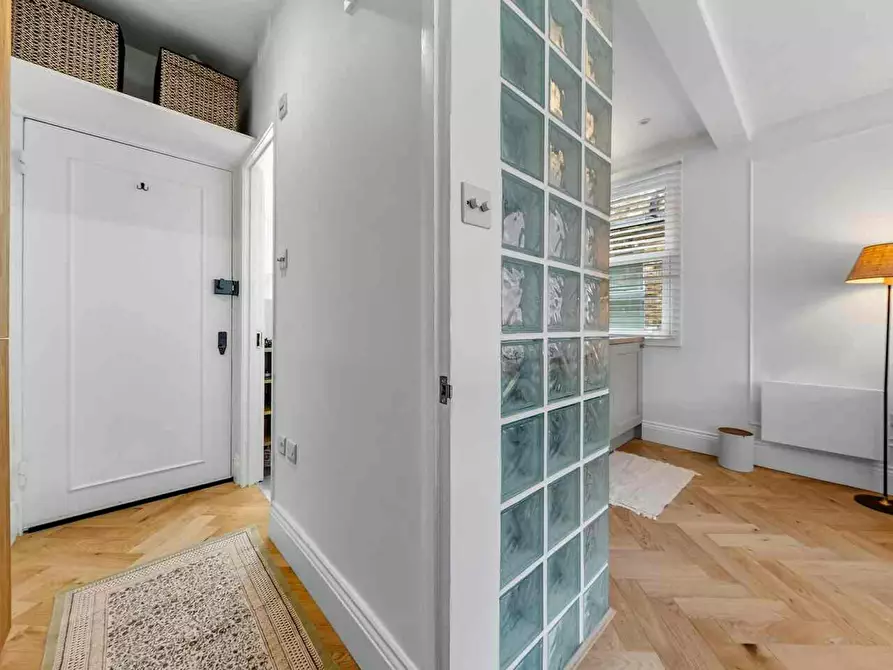 Immagine 8 di Appartamento in affitto  in Coniger Road a Hammersmith