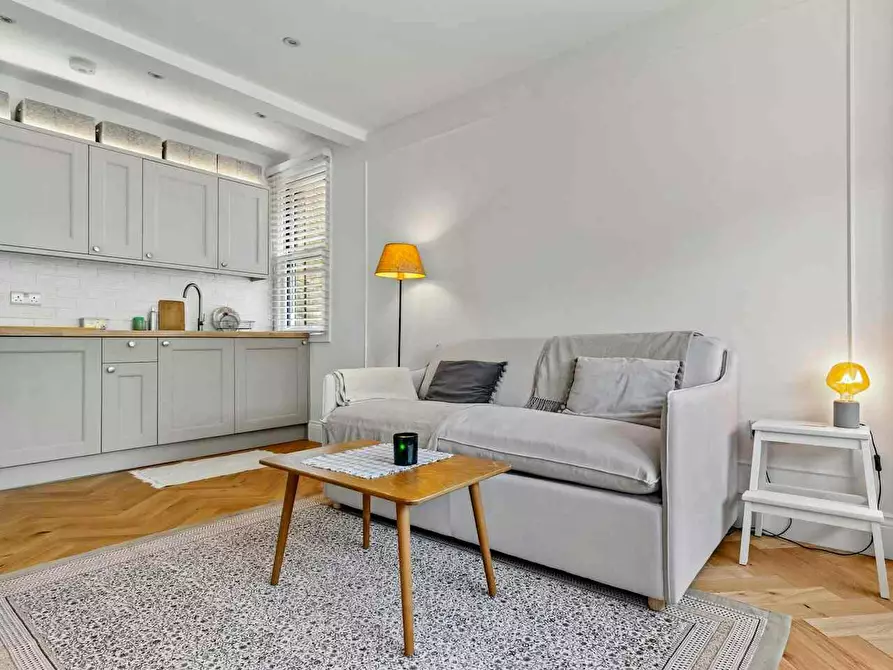 Immagine 7 di Appartamento in affitto  in Coniger Road a Hammersmith