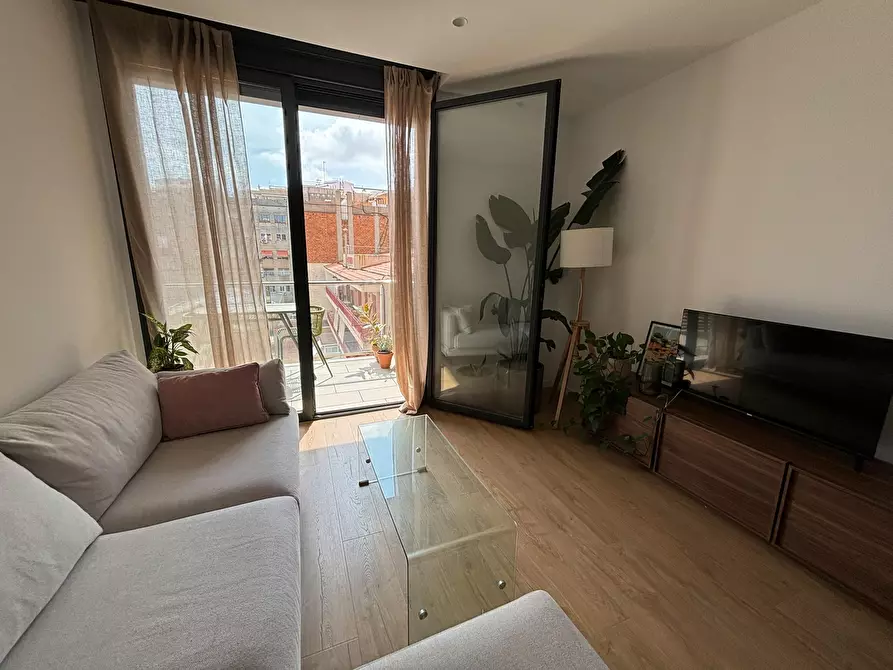 Immagine 2 di Appartamento in affitto  in Carrer de los Castillejos a Barcelona