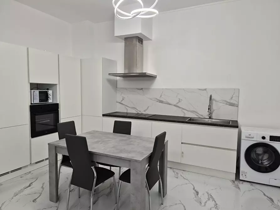 Immagine 8 di Camera in affitto  in Via Cicco Simonetta a Milano