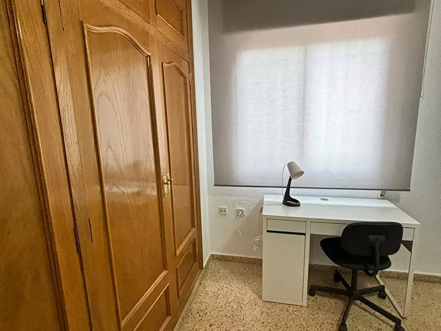 Immagine 4 di Camera in affitto  in Carrer de Reig Genovés a Valencia