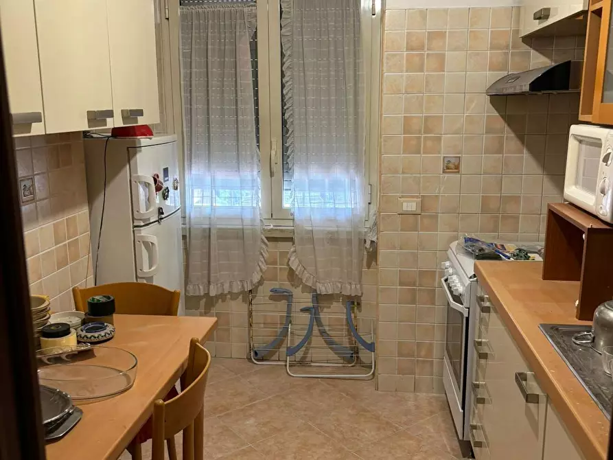 Immagine 5 di Camera in affitto  in Via Tuscolana a Roma