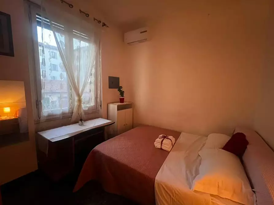 Immagine 7 di Camera in affitto  in Via Alfonso la Marmora a Firenze
