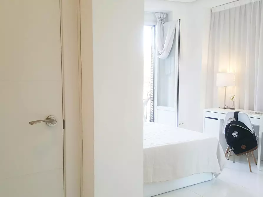 Immagine 8 di Camera in affitto  in Glorieta Embajadores a Madrid