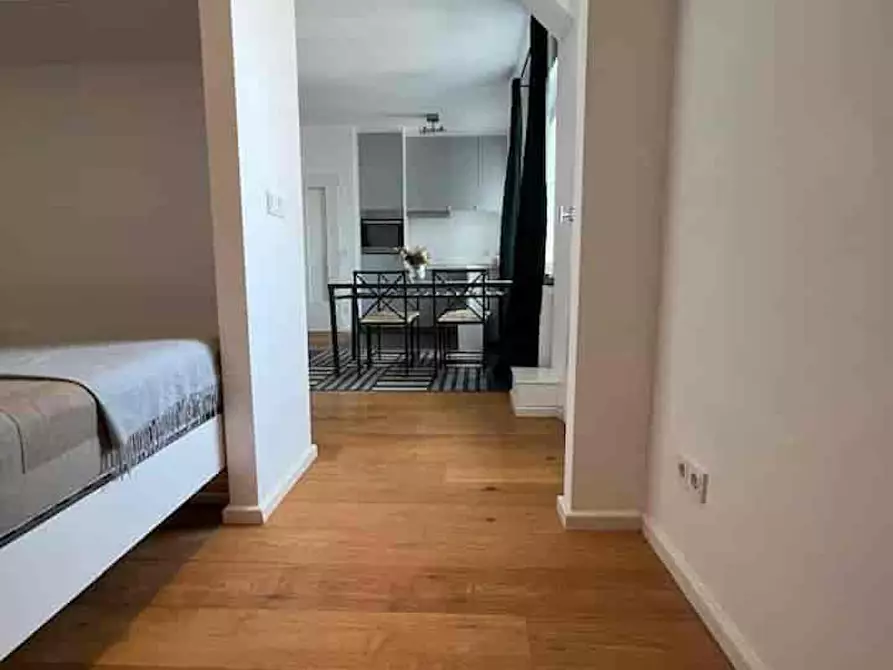 Immagine 5 di Appartamento in affitto  in Kurfürstendamm a Berlin