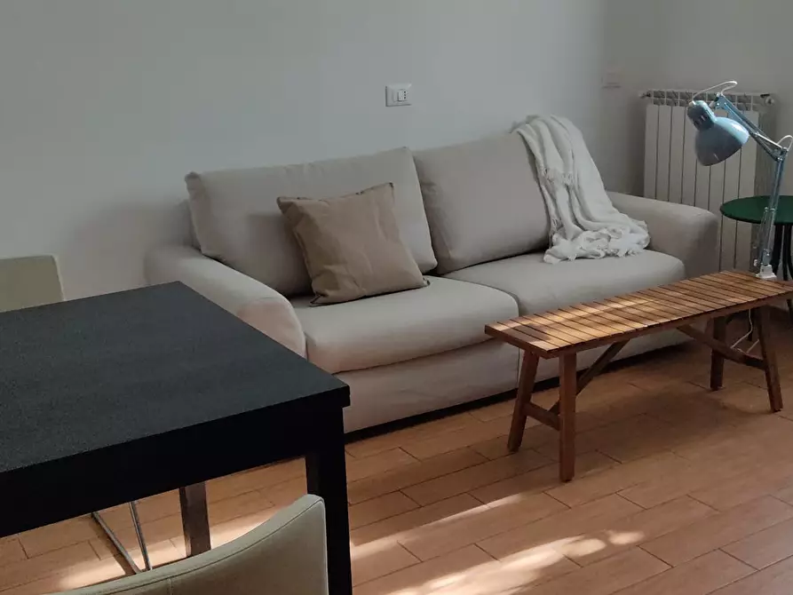 Immagine 1 di Camera in affitto  in Via Alghero a Roma