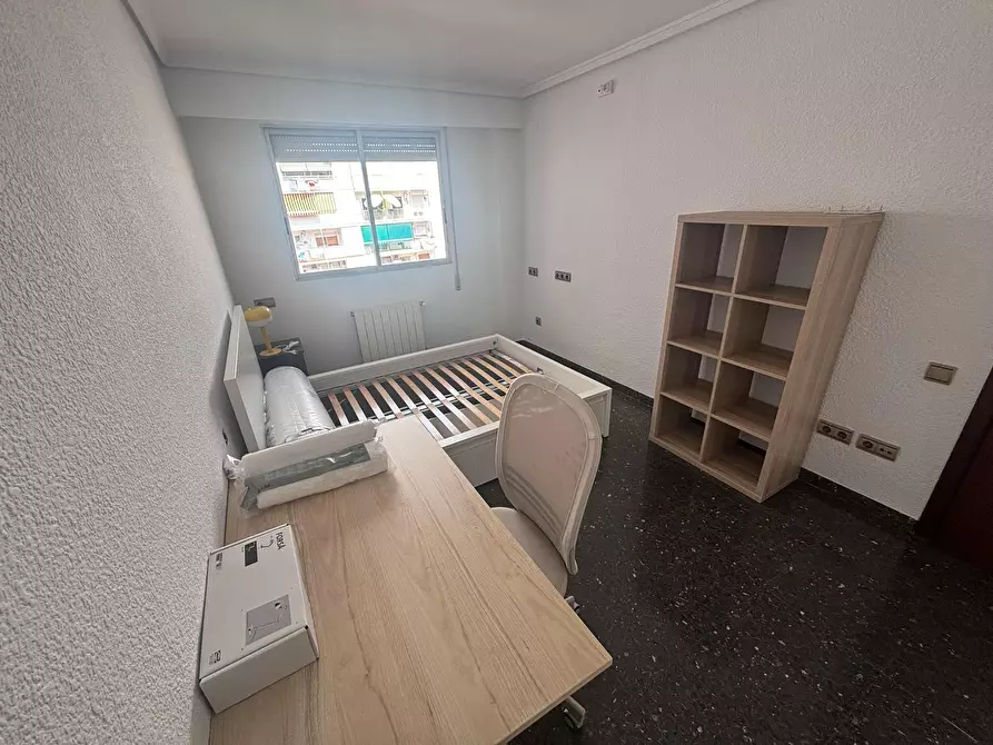 Immagine 4 di Camera in affitto  in Carrer de Peris Brell a Valencia