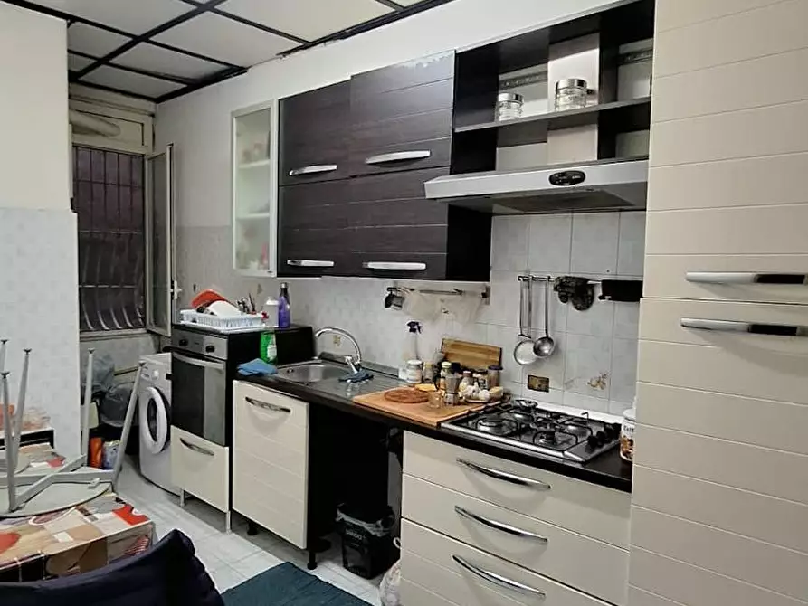 Immagine 10 di Camera in affitto  in Vico Cariati a Napoli