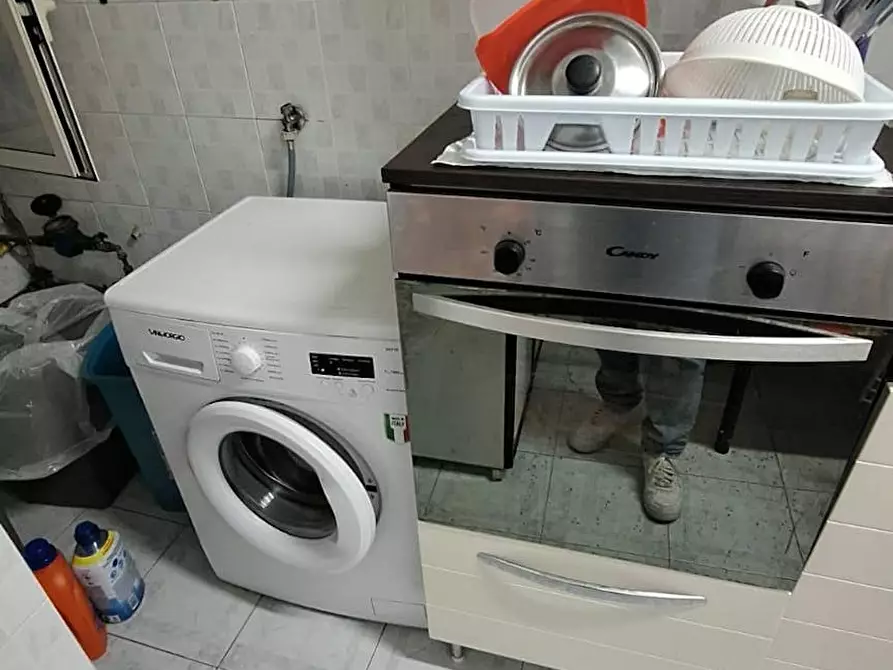Immagine 9 di Camera in affitto  in Vico Cariati a Napoli