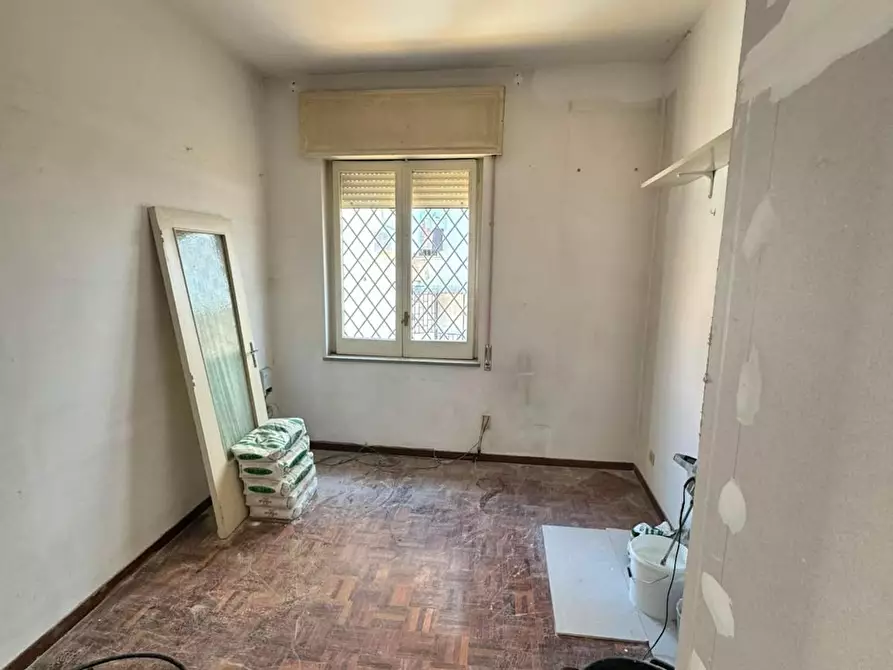 Immagine 10 di Camera in affitto  in Via Atri a Napoli