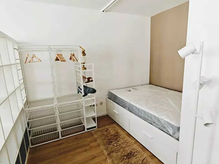 Immagine 7 di Appartamento in affitto  in Stindestraße a Berlin