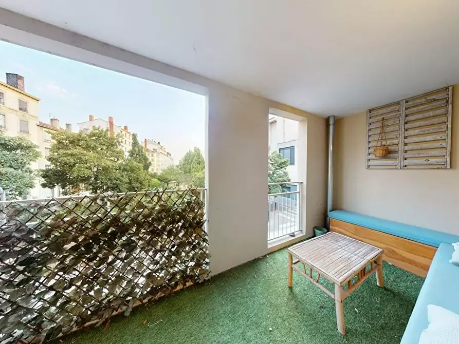 Immagine 4 di Appartamento in affitto  in Rue Bechevelin a Lyon