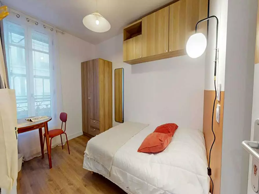 Immagine 1 di Camera in affitto  in Rue du Buisson Saint-Louis a Paris