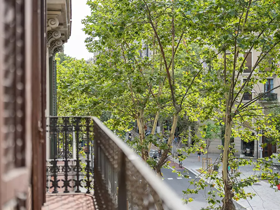 Immagine 6 di Appartamento in affitto  in Carrer de València a Barcelona