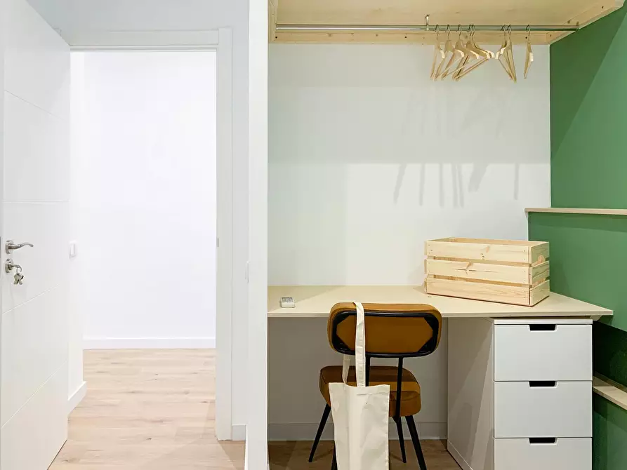 Immagine 9 di Appartamento in affitto  in Carrer del Comte Borrell a Barcelona