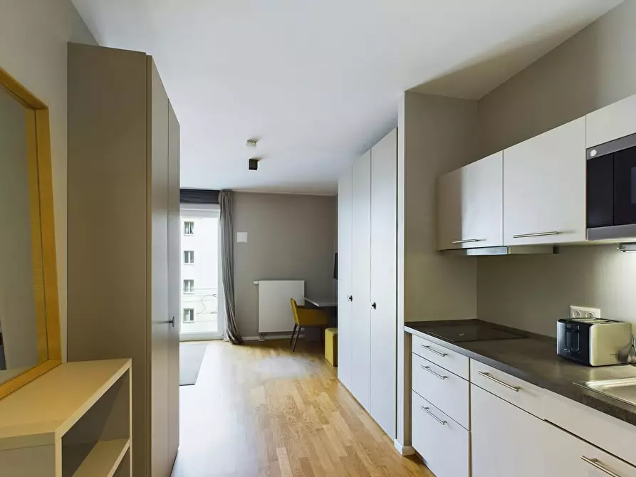 Immagine 4 di Appartamento in affitto  in Lindenstraße a Berlin