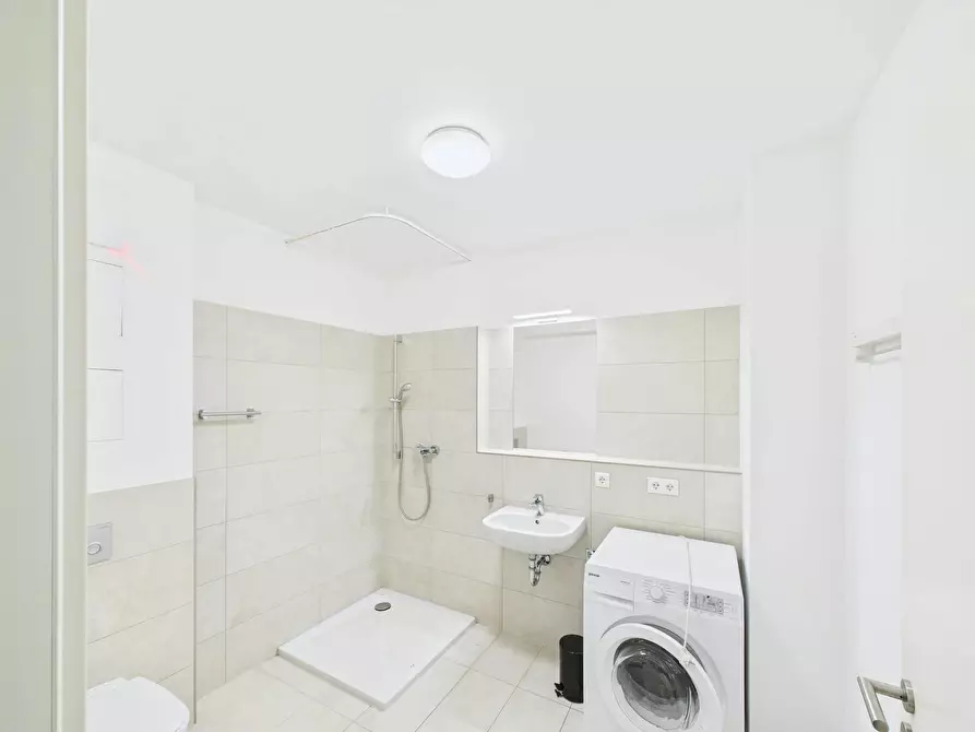 Immagine 7 di Appartamento in affitto  in Lindenstraße a Berlin