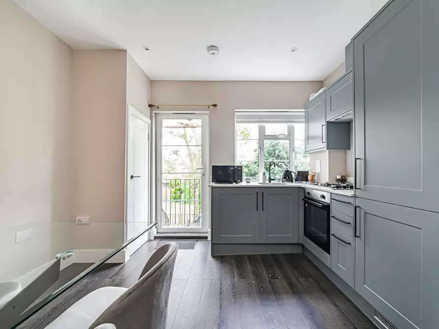 Immagine 2 di Appartamento in affitto  in Lawns Court a Brent