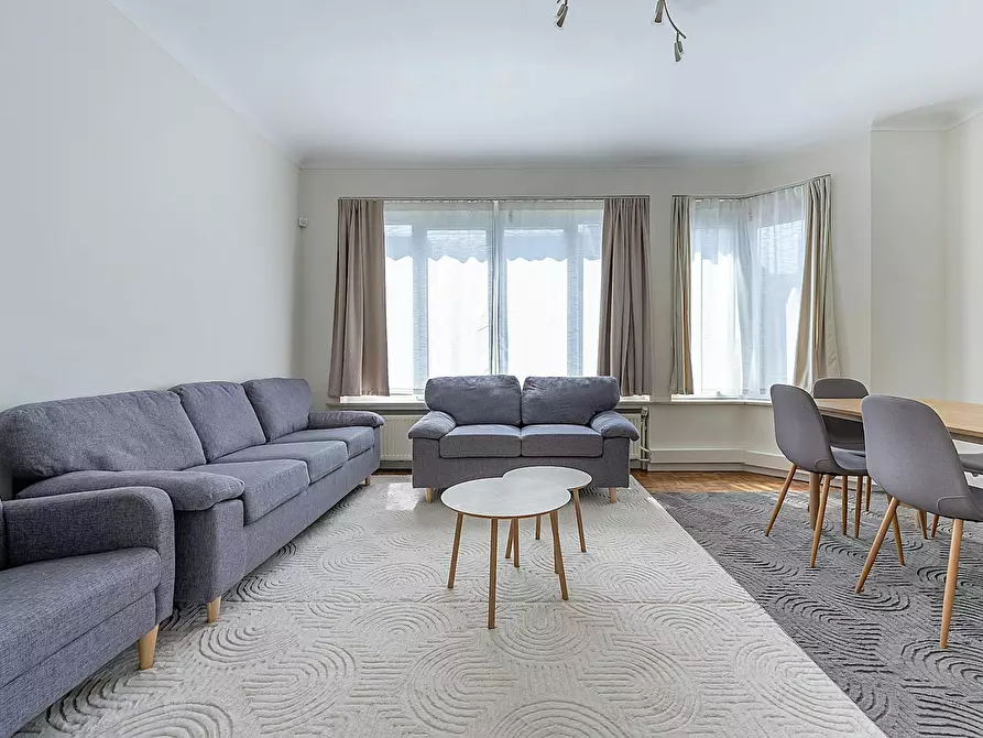 Immagine 3 di Appartamento in affitto  in Rue de Haerne a Etterbeek