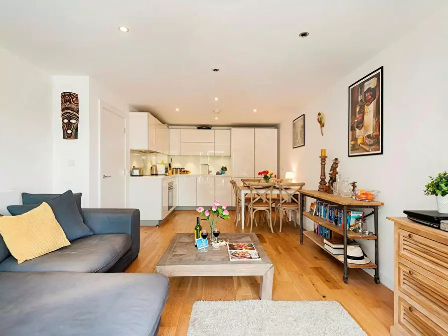 Immagine 9 di Appartamento in affitto  in Akerman Road a Lambeth
