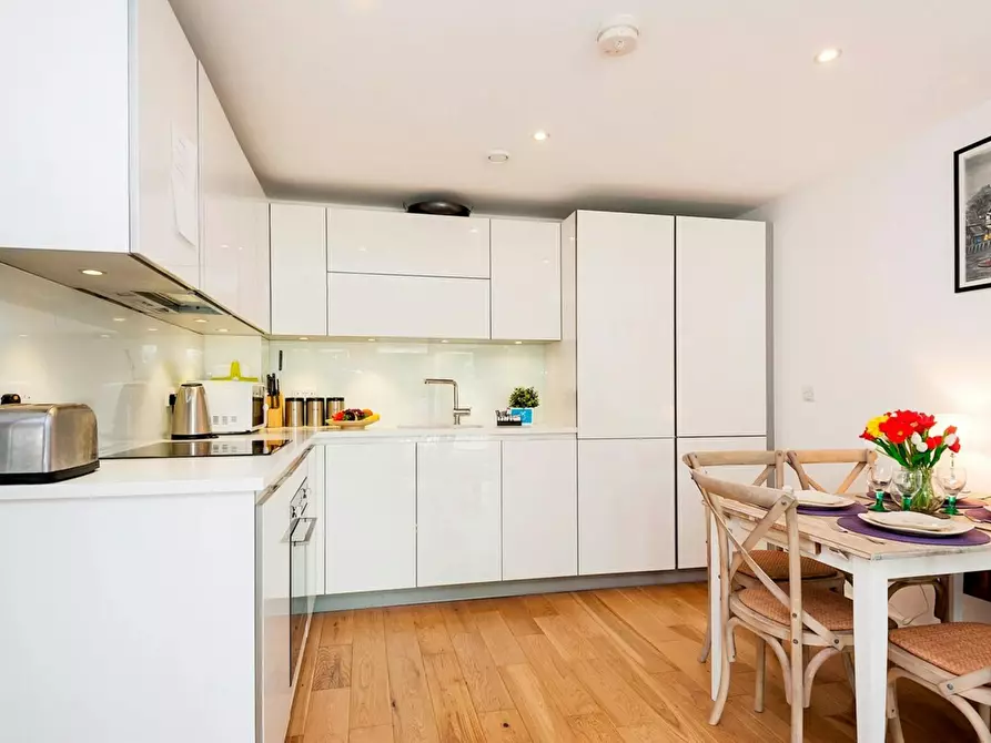 Immagine 10 di Appartamento in affitto  in Akerman Road a Lambeth