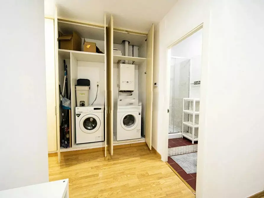 Immagine 8 di Camera in affitto  in Carrer del Consell de Cent a Barcelona